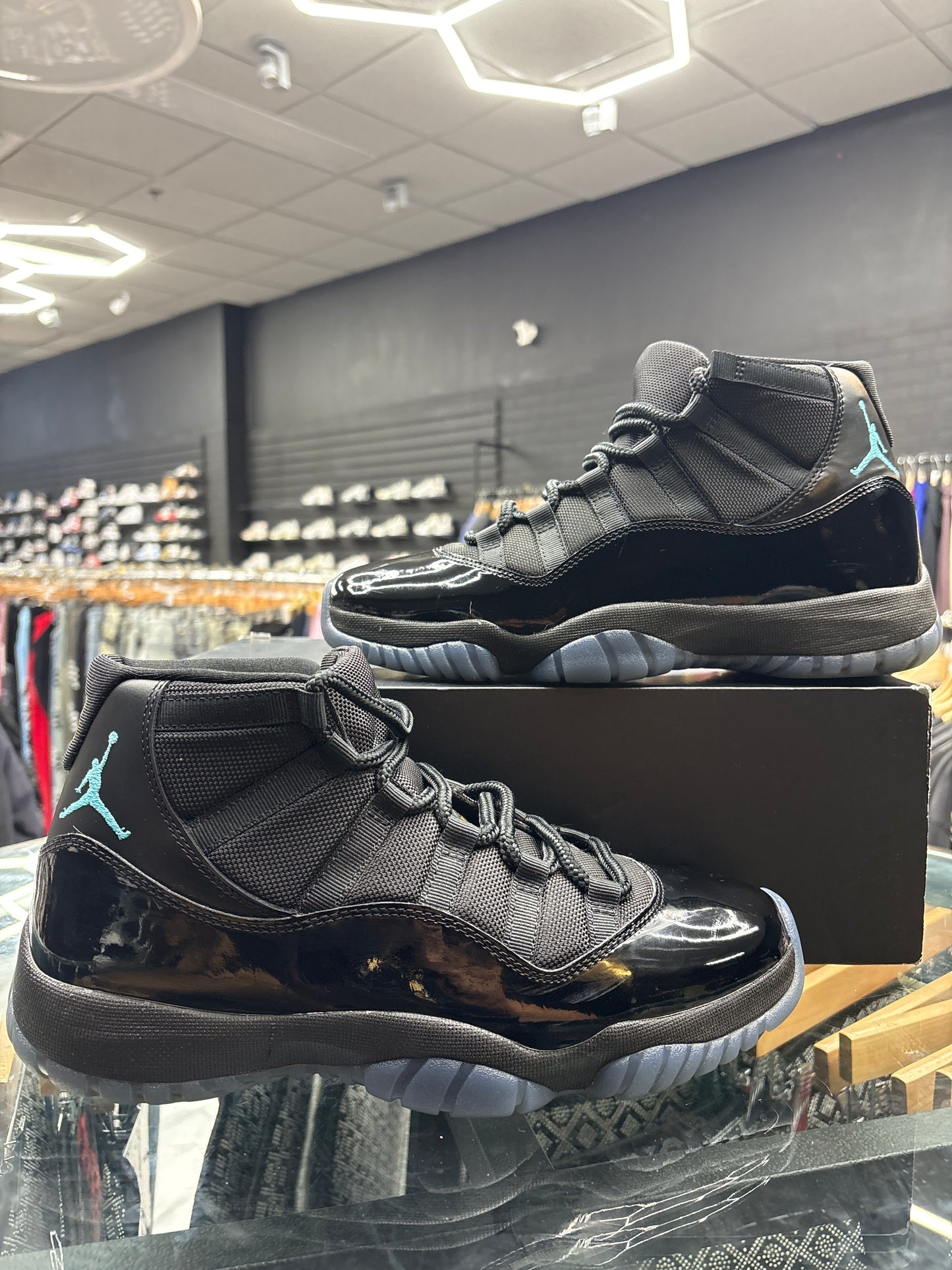 Jordan 11 gamma used with box