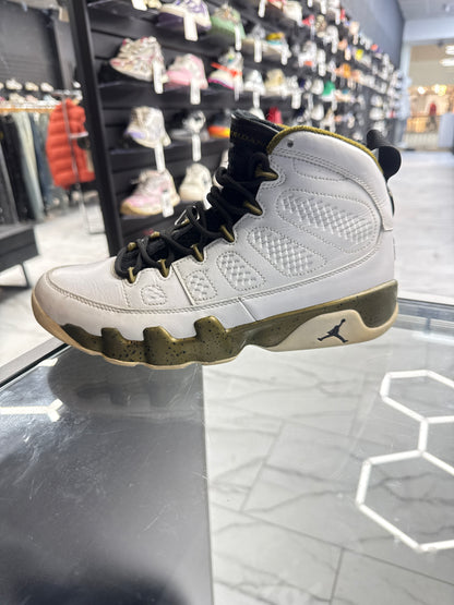 Air Jordan 9 “Statue” USED WITH NO BOX