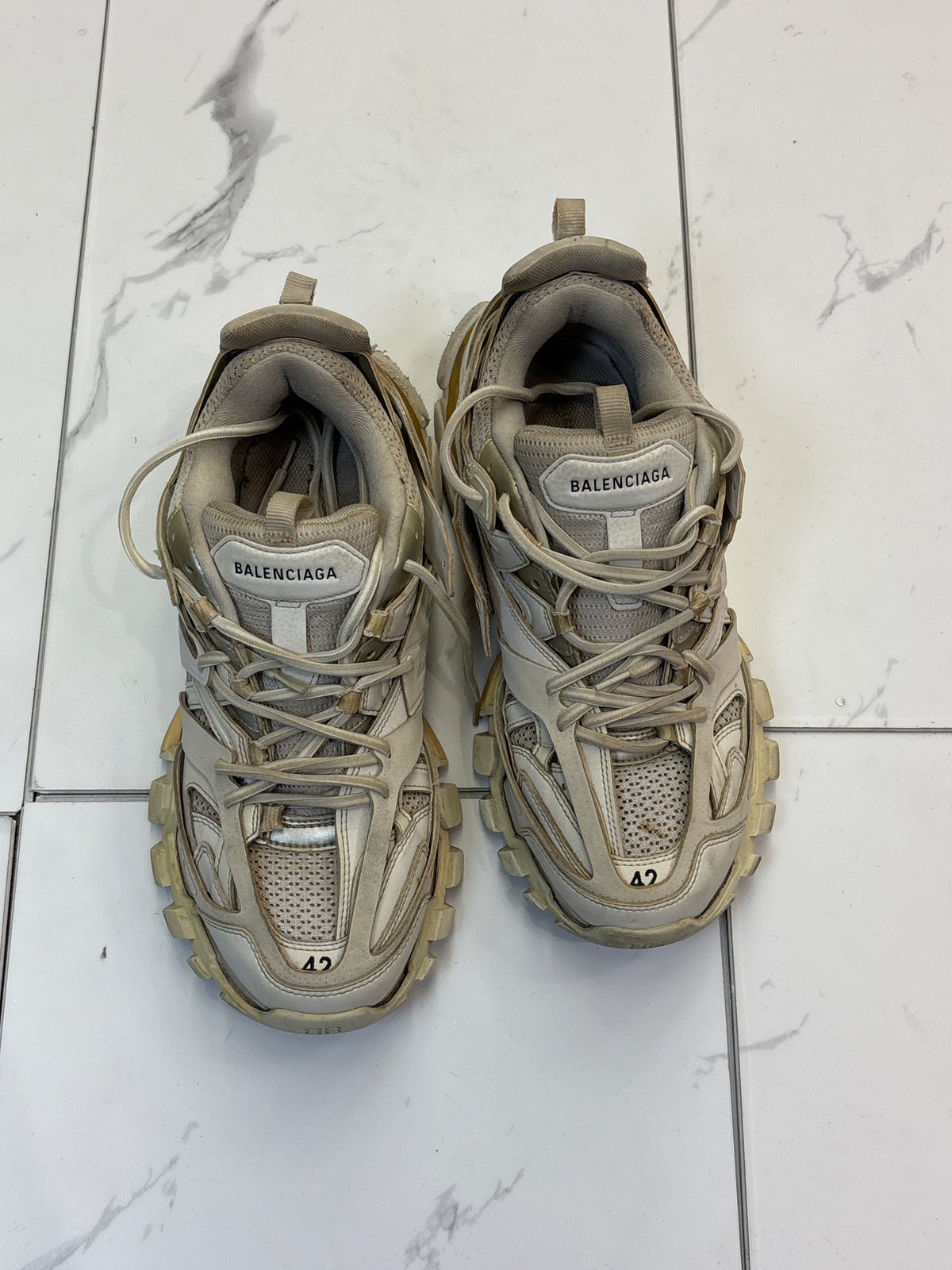 Balenciaga Track Trainer
White Used No Box