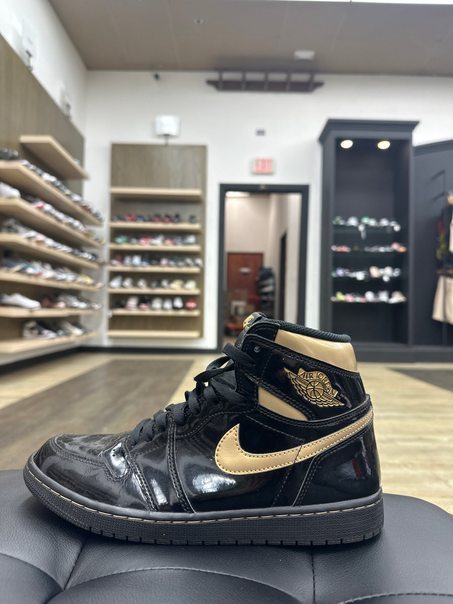 Jordan 1 Black Metallic Gold