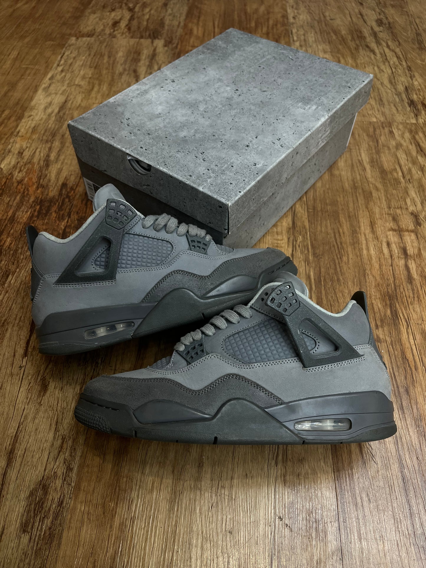 Jordan 4 Wet cement PRE-OWNED