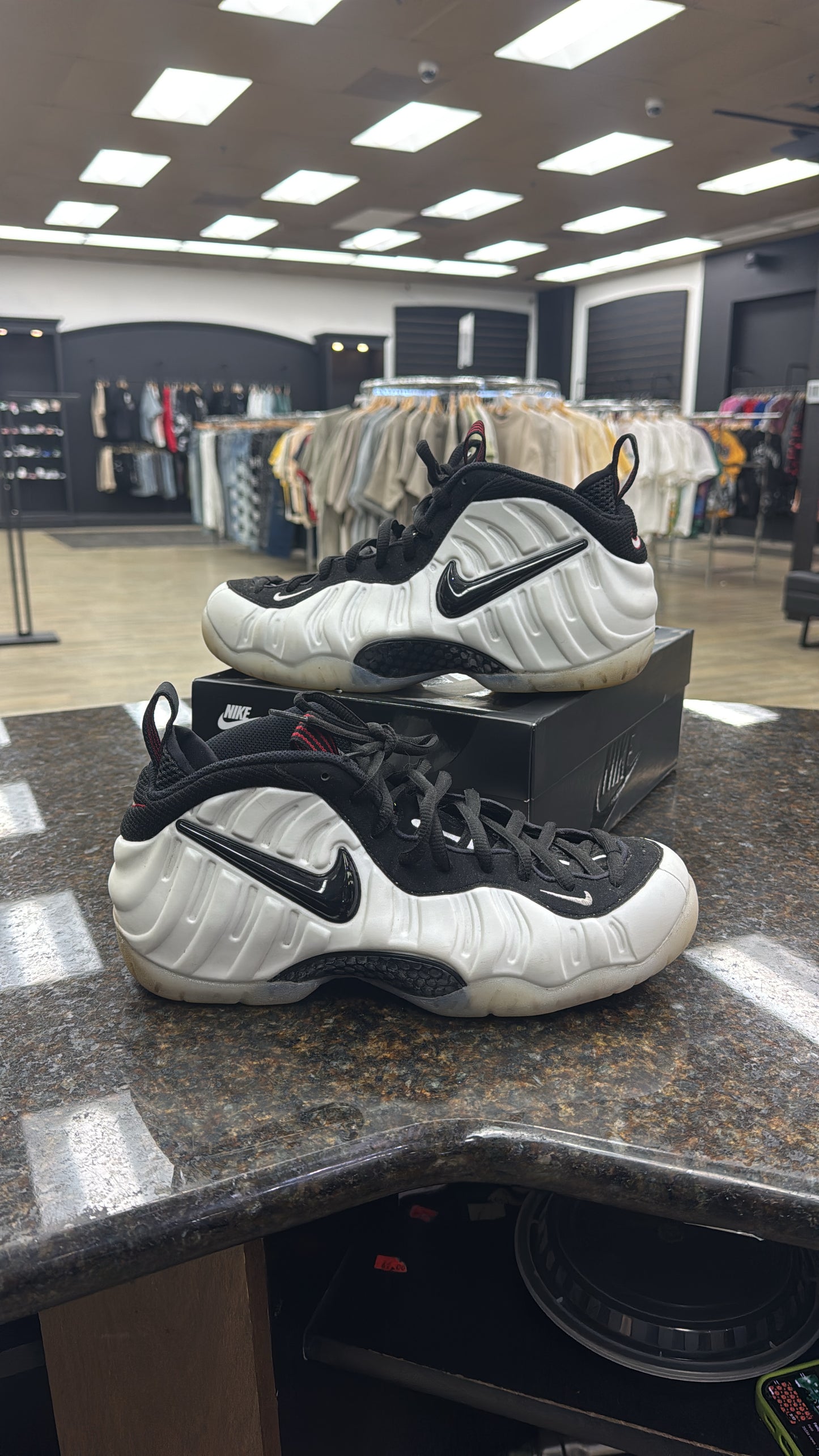 Foamposite “Pearl” Used w box