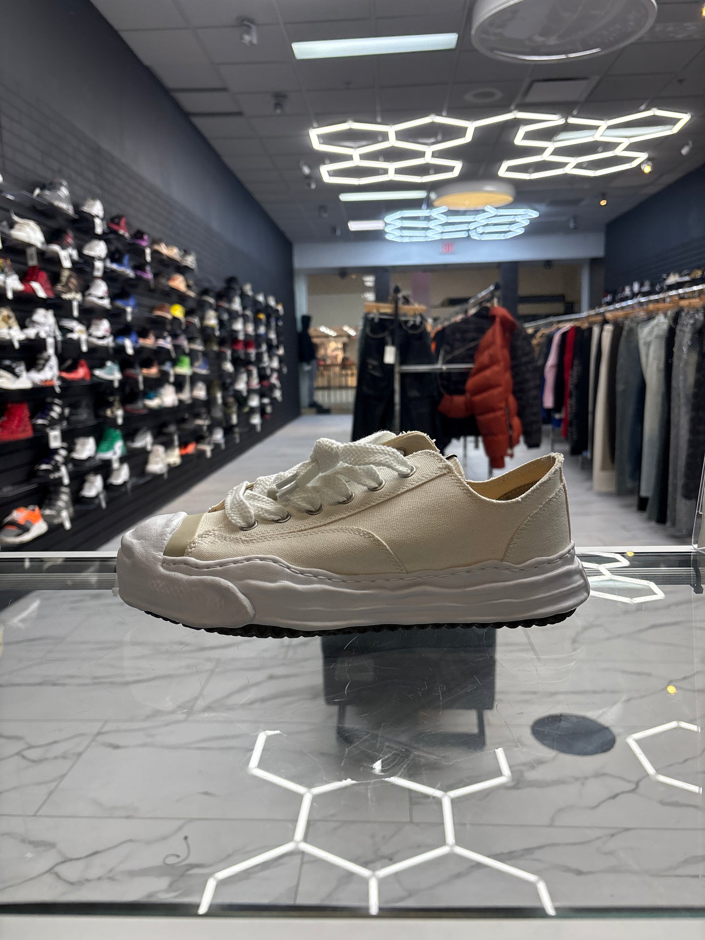 Maison Mihara USED W BOX