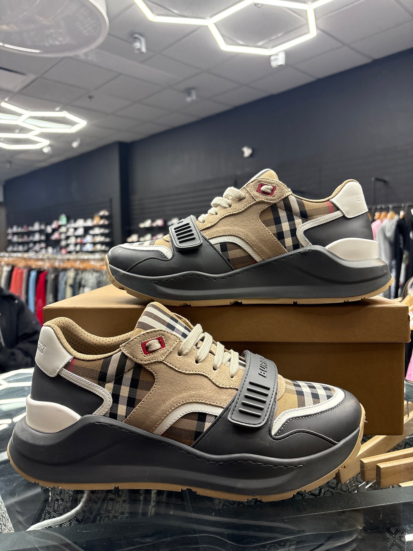 Burberry Ramsey Suede sneakers