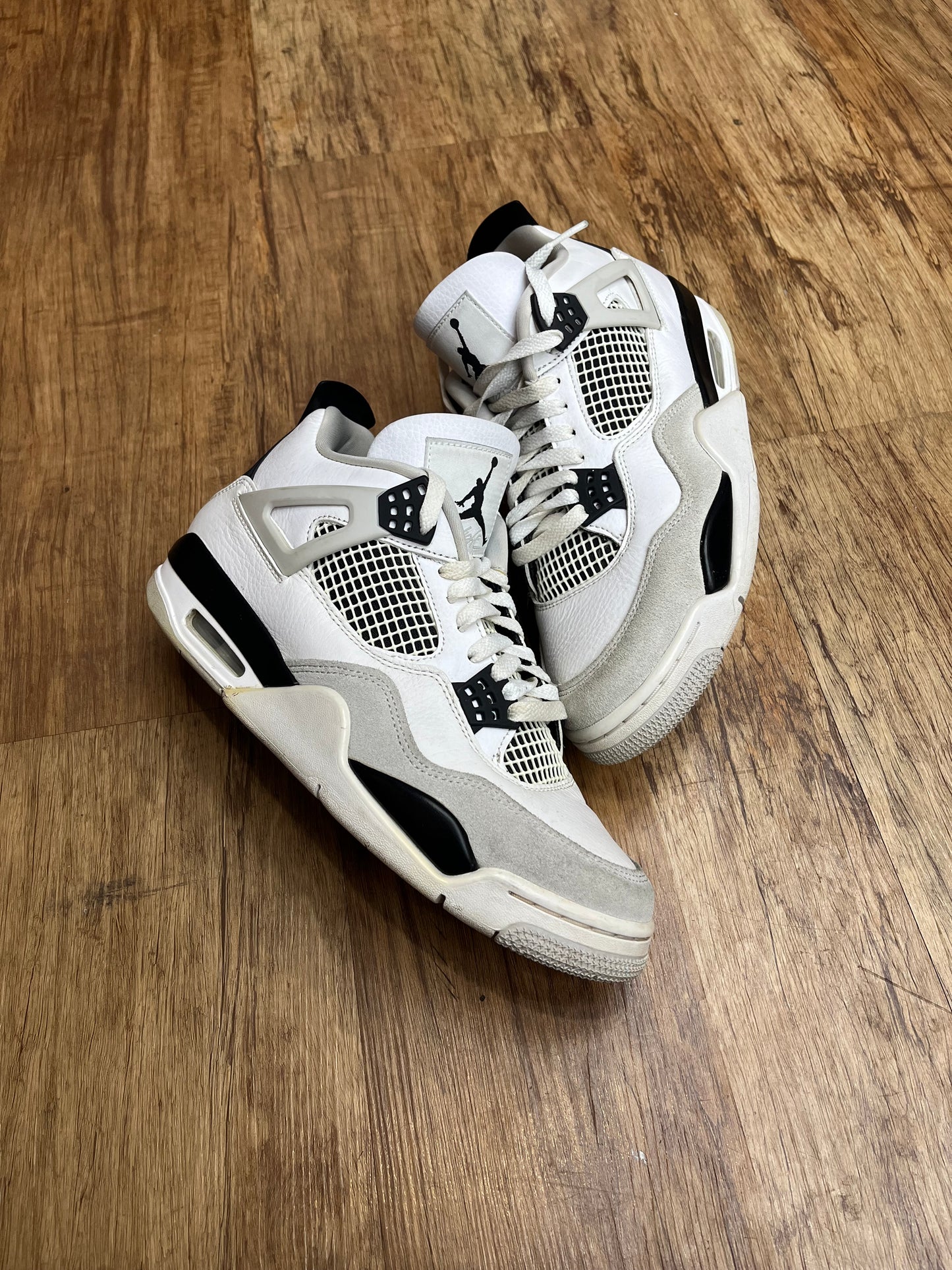 Jordan 4 military black used no box