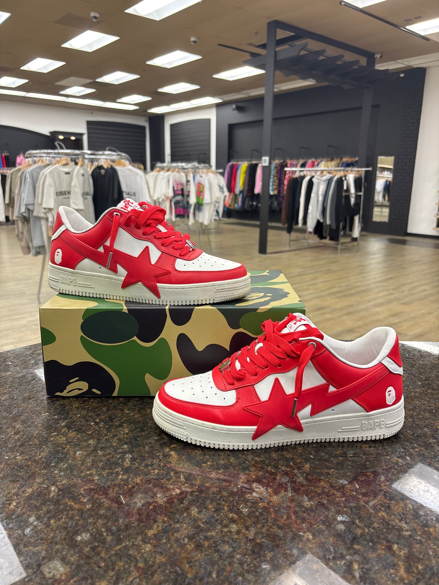 A Bathing Ape Bape Sta OS “Red” Pre - Owned W Box