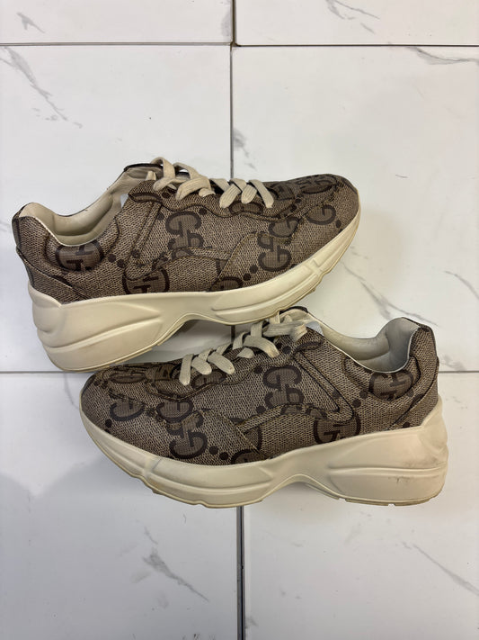Gucci Rython 100 Beige USED NO BOX NO INSOLE