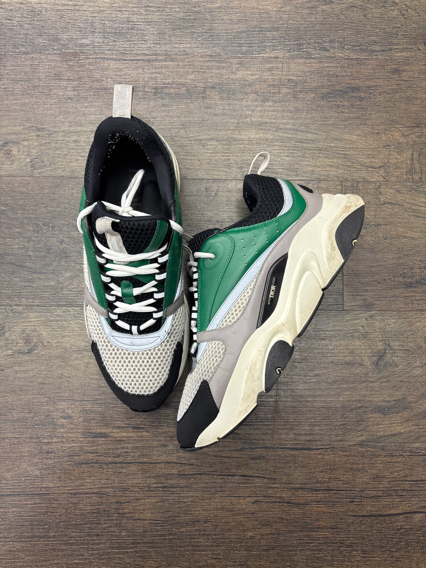 Dior B22 ‘Pine Green’ PRE-OWNED NO BOX DEFECTED