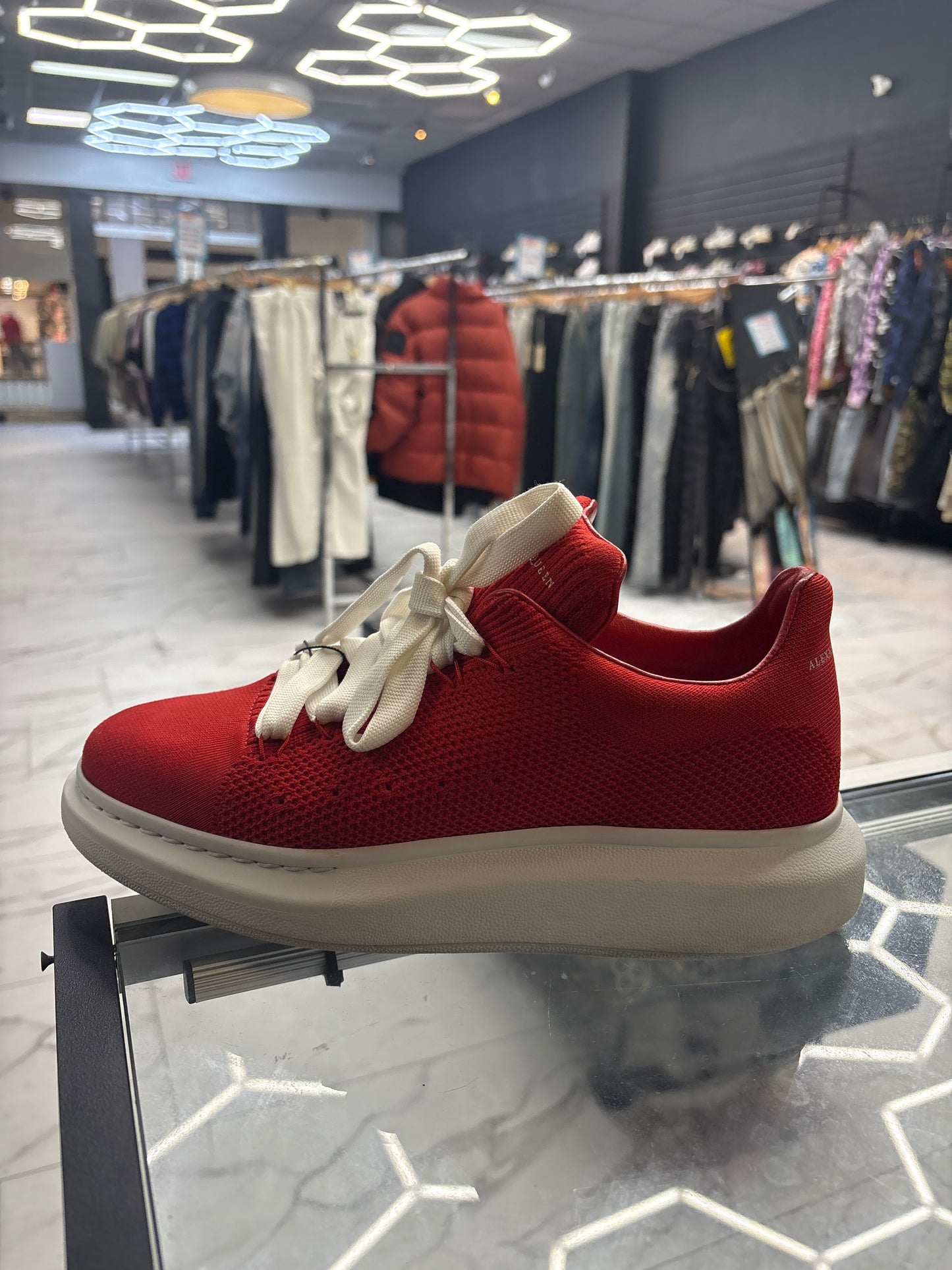 Alexander McQueen red low top USED with box no insole