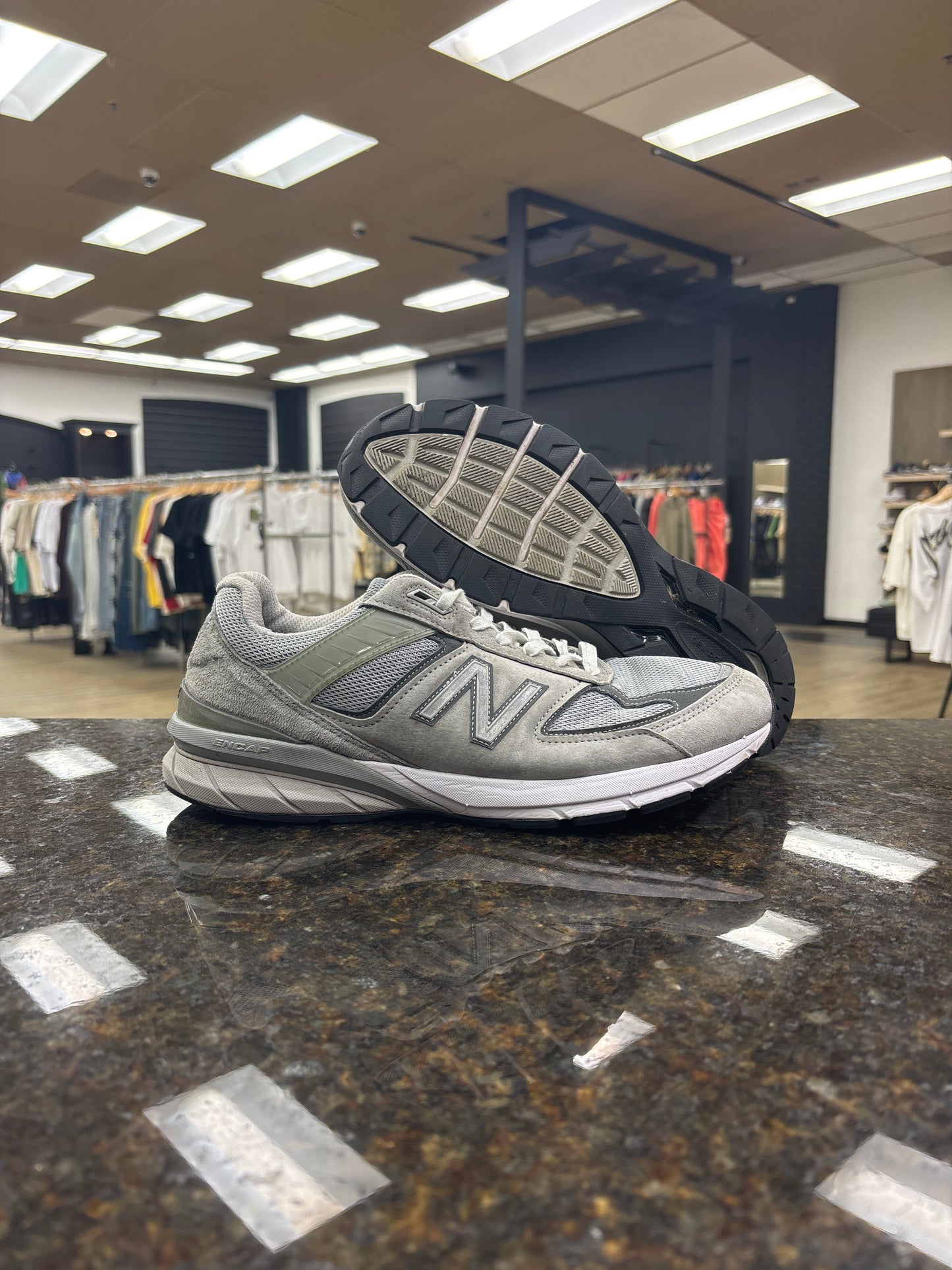 New Balance 990 V5 USED NO BOX