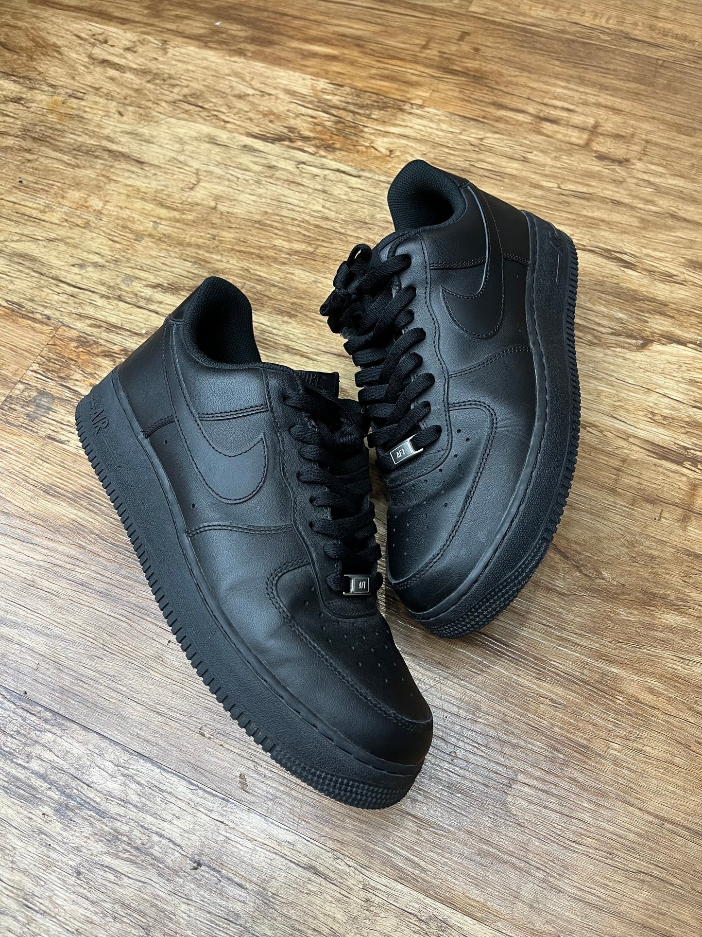 Air Force 1 black pre-owned