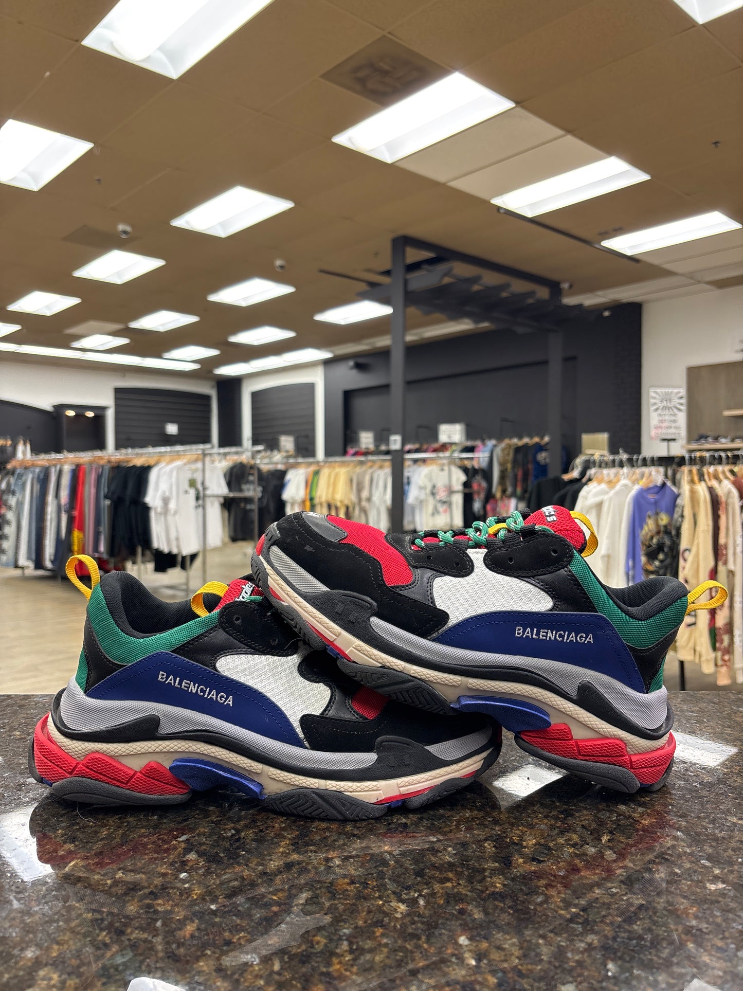 Balenciaga Triple S ‘MultiColor’ USED NO BOX