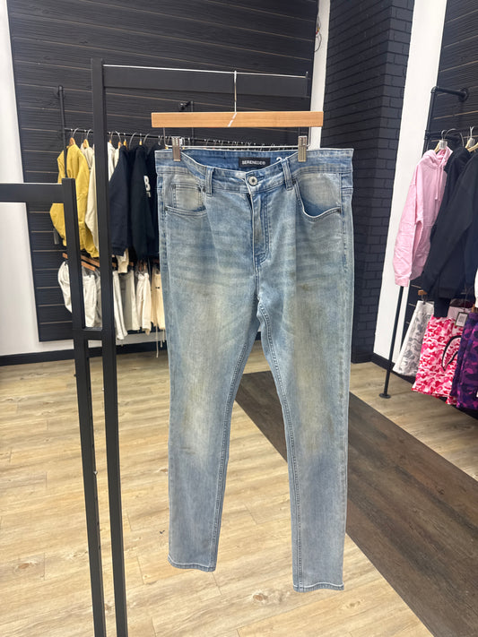 Preowned Serenade Blue Wash Jean