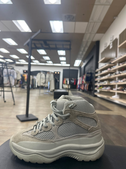 Yeezy Boots Salt USED WITH BOX