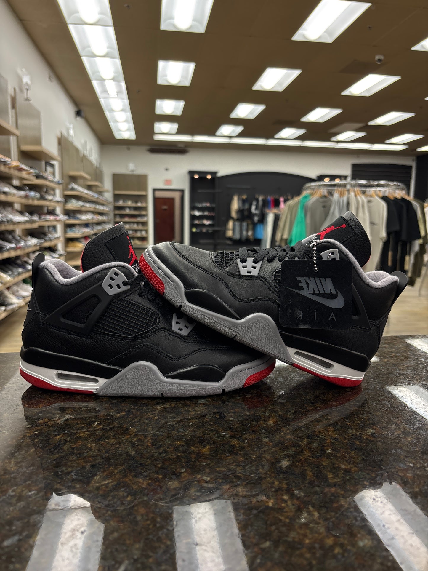 JORDAN 4 BRED REIMAGINED PRE-OWNED