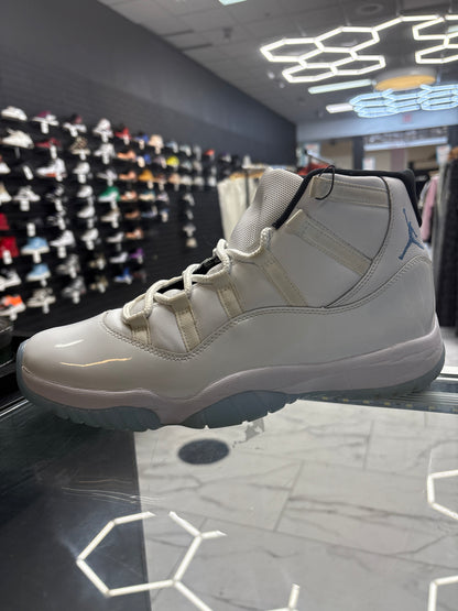 Jordan 11 Legend Blue USED WITH BOX