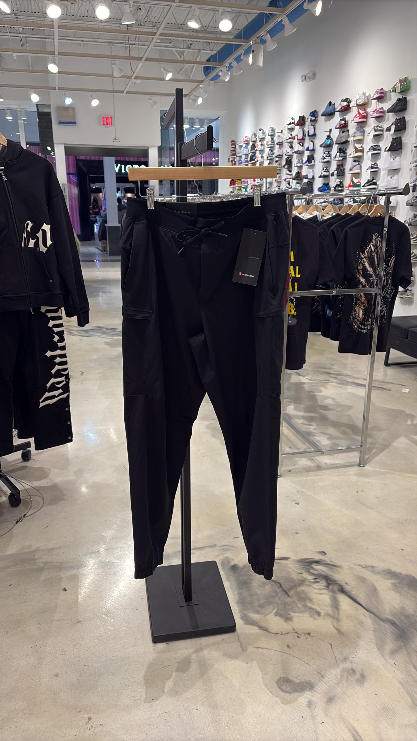 Black lulu lemon cargo jogger