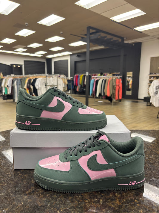 Nike AF1 ‘07 Camo Green & Pink USED W BOX
