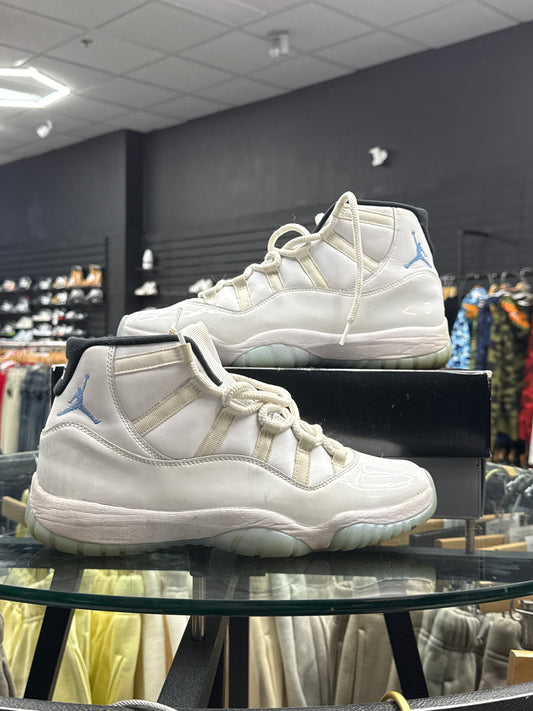 Jordan 11 legend blue used with box