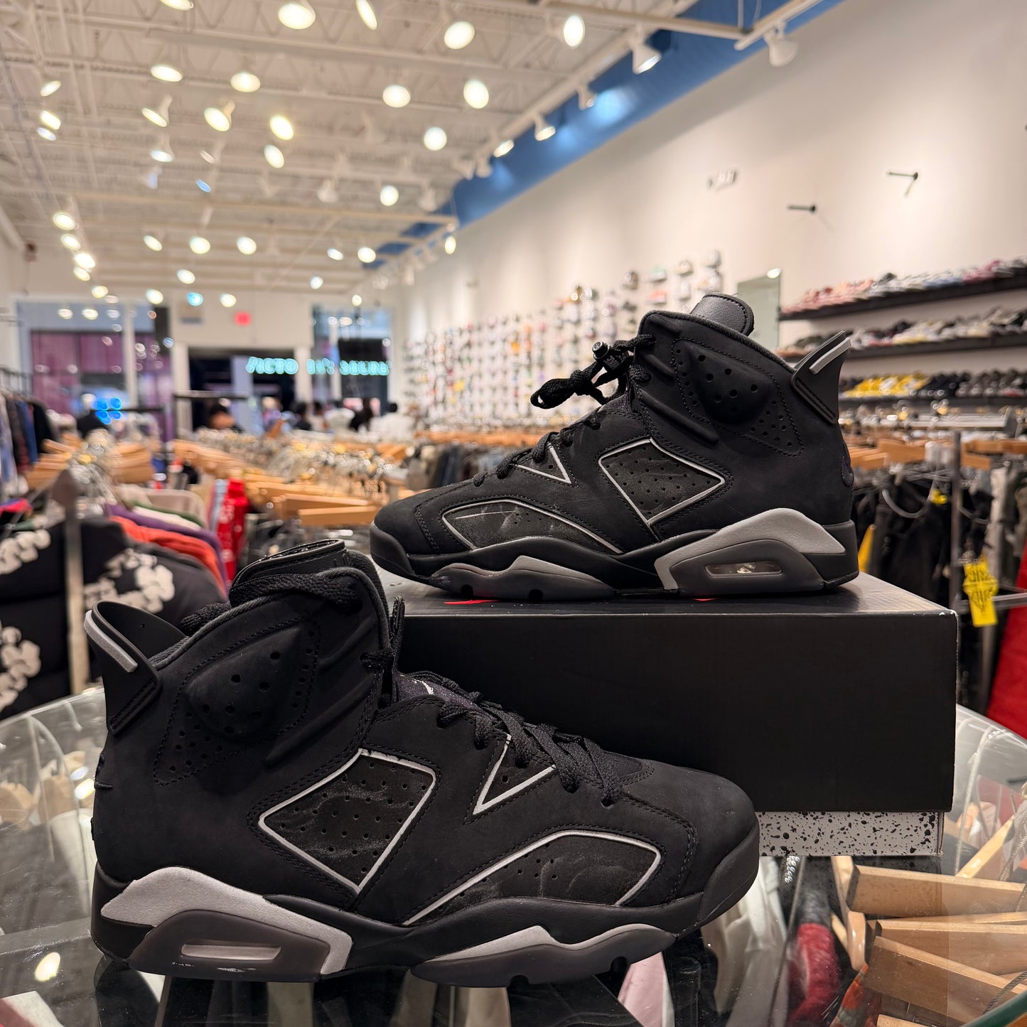 Jordan 6 Cap & Gown USED W BOX