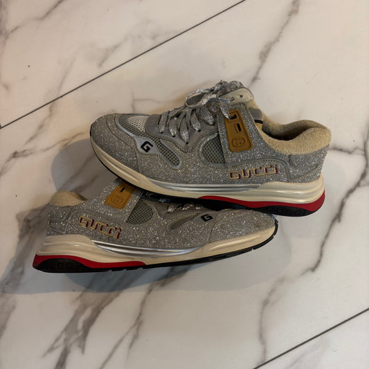 Gucci silver rhinestone no box
