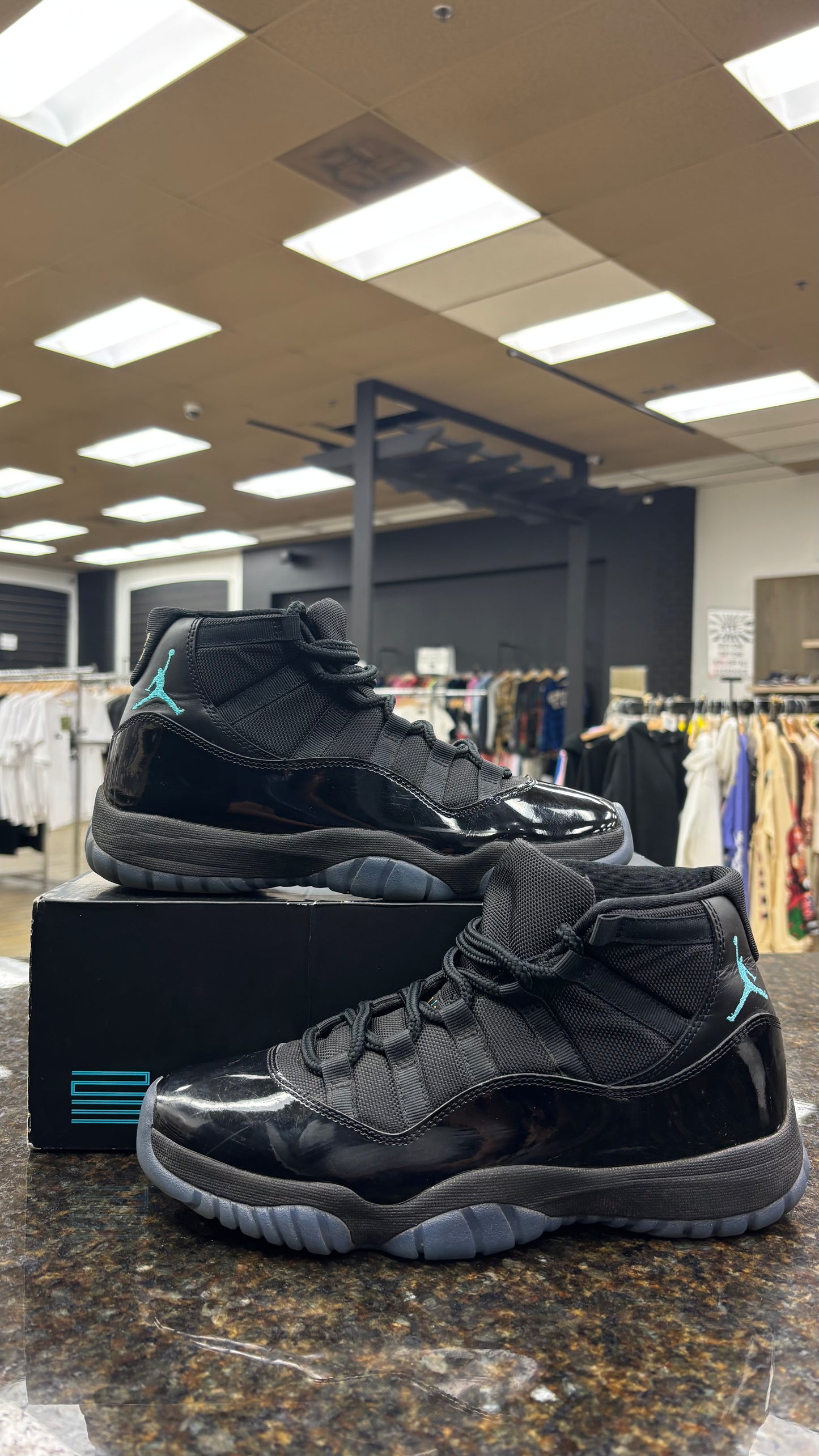 Jordan 11 gamma used with box