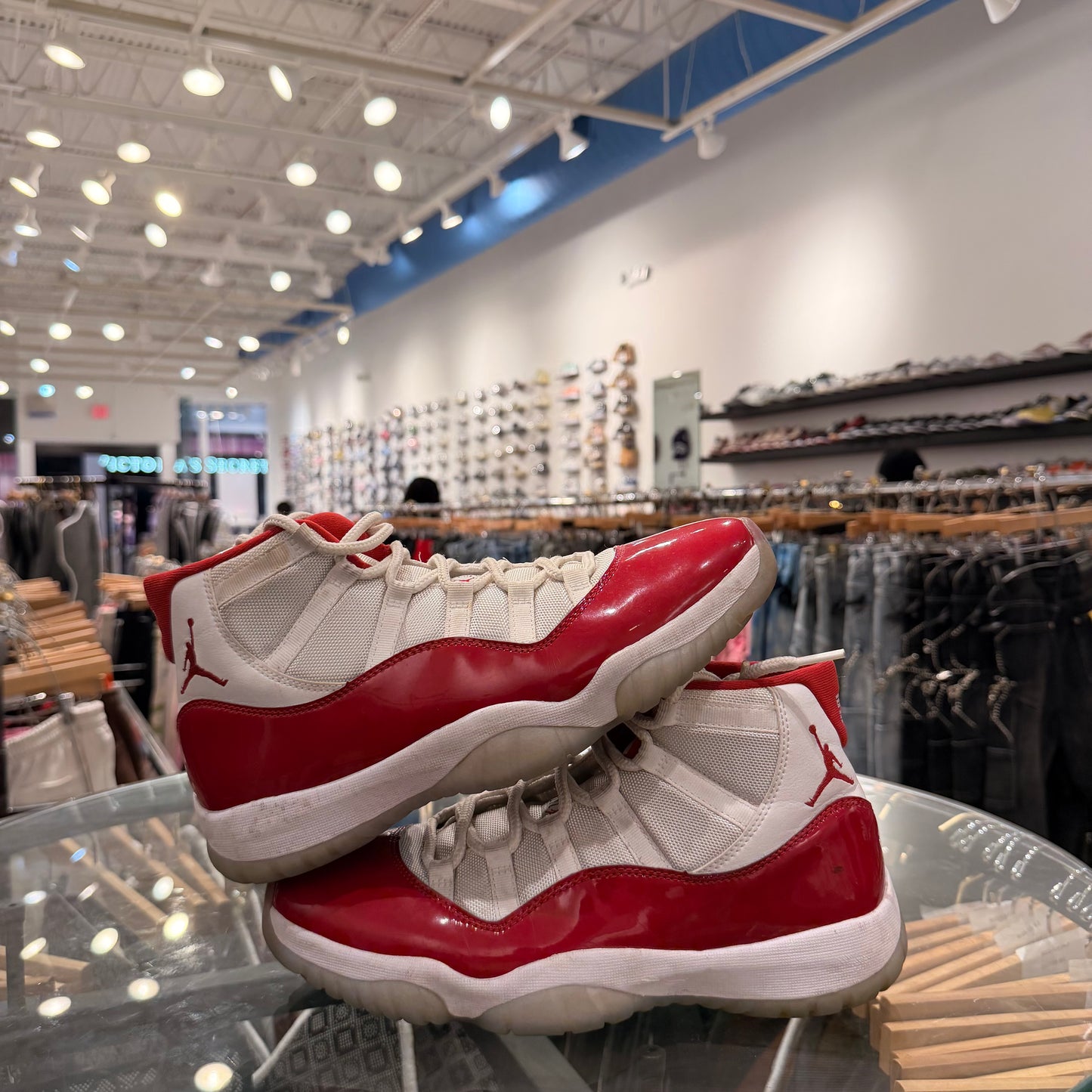 Jordan 11 Cherry USED NO BOX