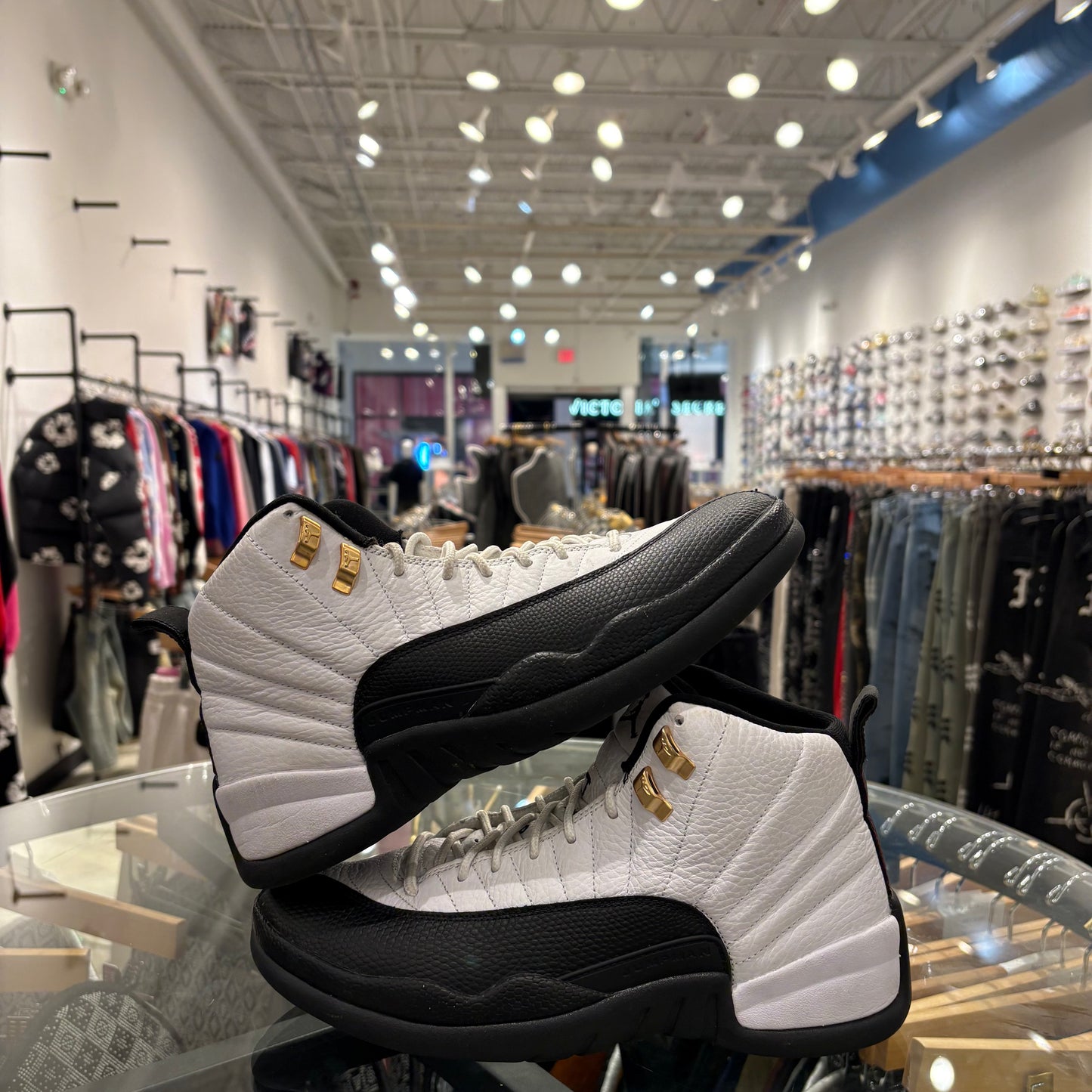 Jordan 12 Taxi USED NO BOX