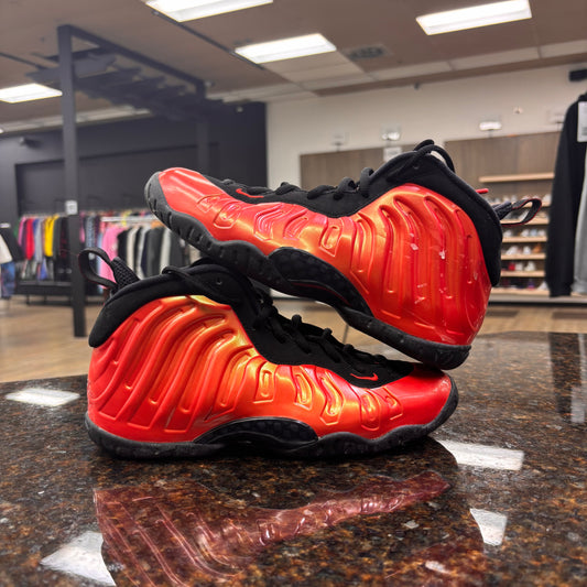 Nike Air Foamposite One "Habanero Red" preowned without box