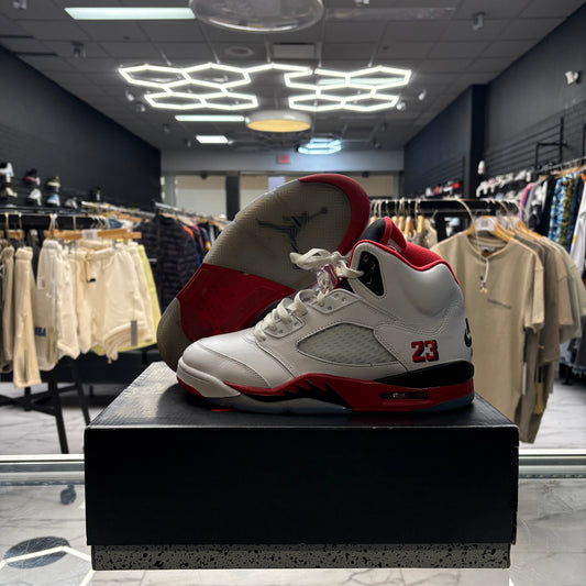 Jordan 5 ‘Fire Red’ USED W BOX