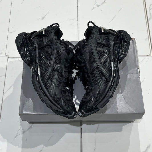 Balenciaga Black Runners VNDS W BOX
