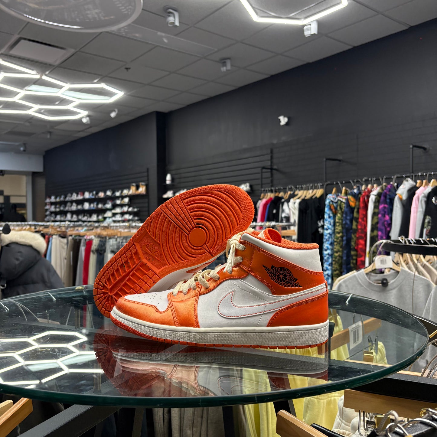 Jordan 1 ‘Metallic Orange’ USED NO BOX