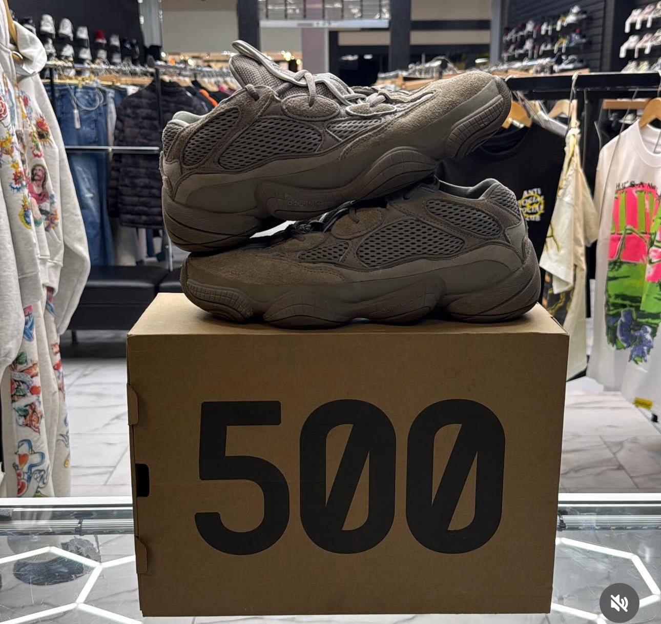 Yeezy 500 Grey Ash USED W BOX