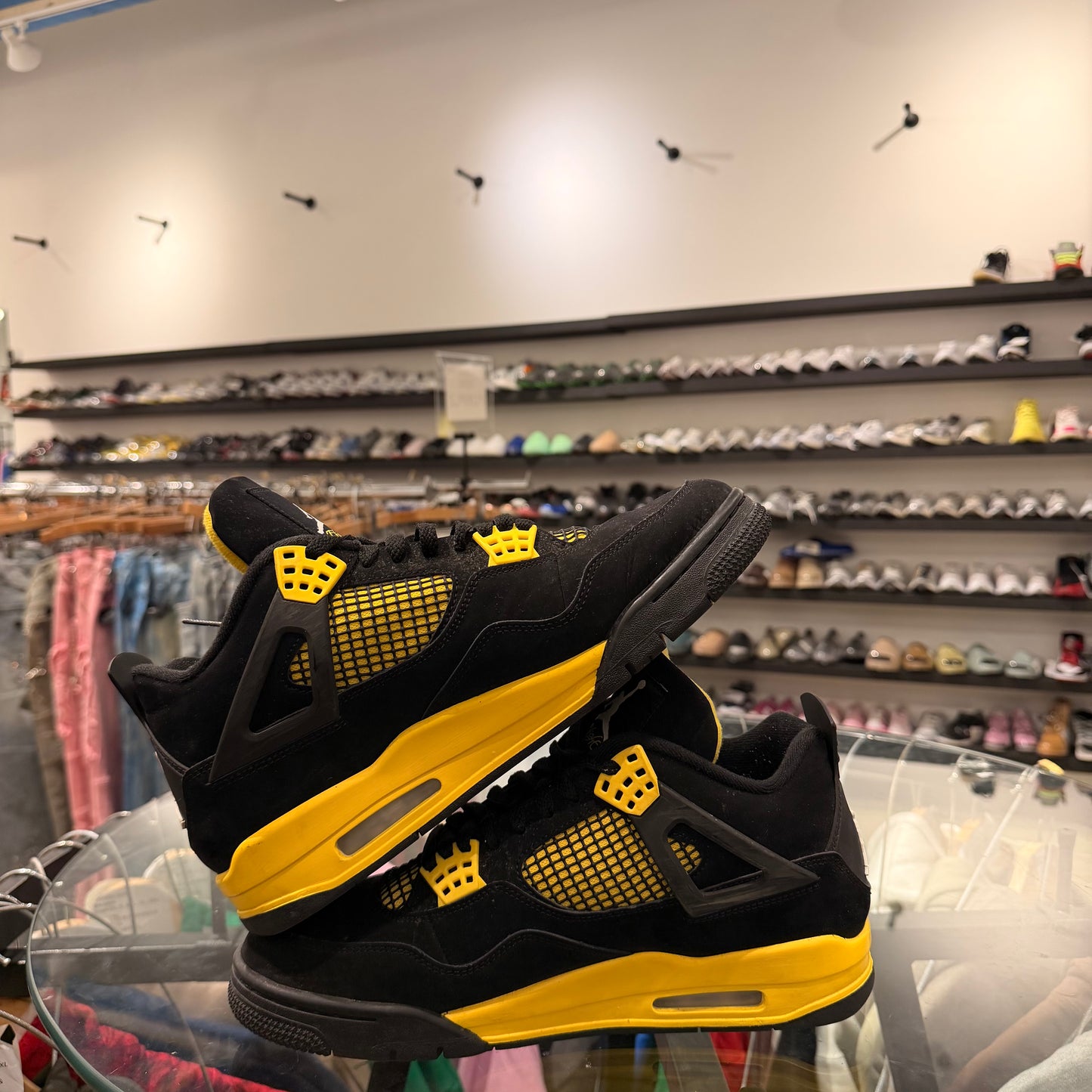 Jordan 4 Yellow Thunder USED NO BOX