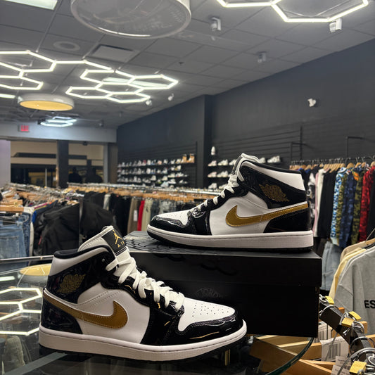 Jordan 1 ‘Patent Black