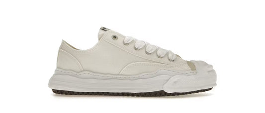Maison Mihara White Hank