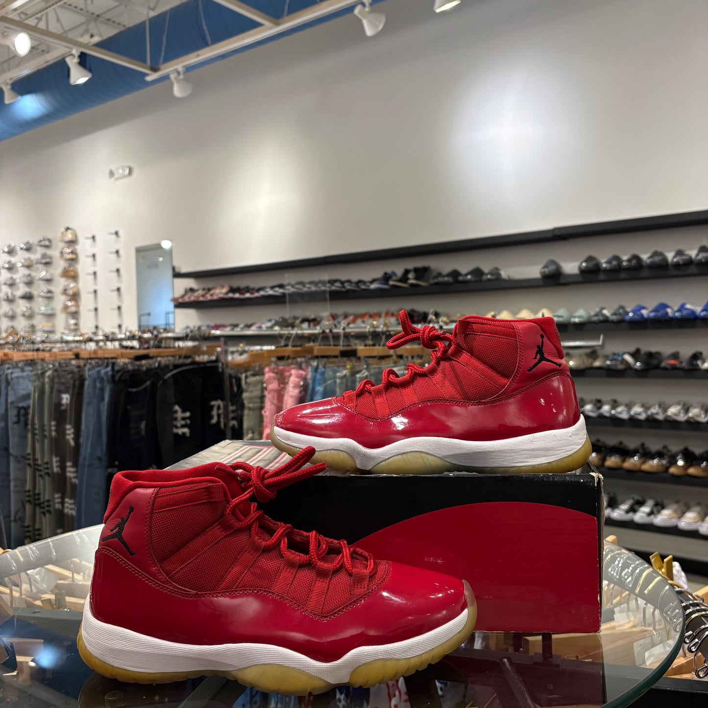 Jordan 11 Win Like 96 USED W BOX