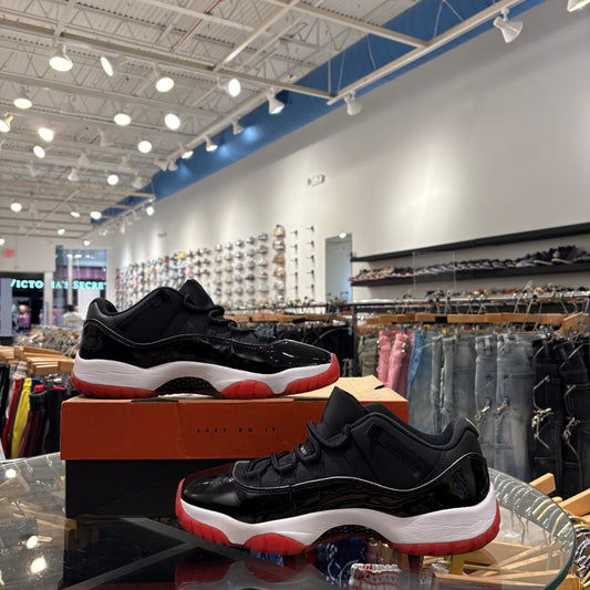 Jordan 11 Bred Low USED W BOX