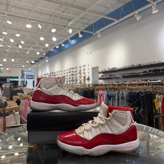 Jordan 11 Cherry USED W BOX