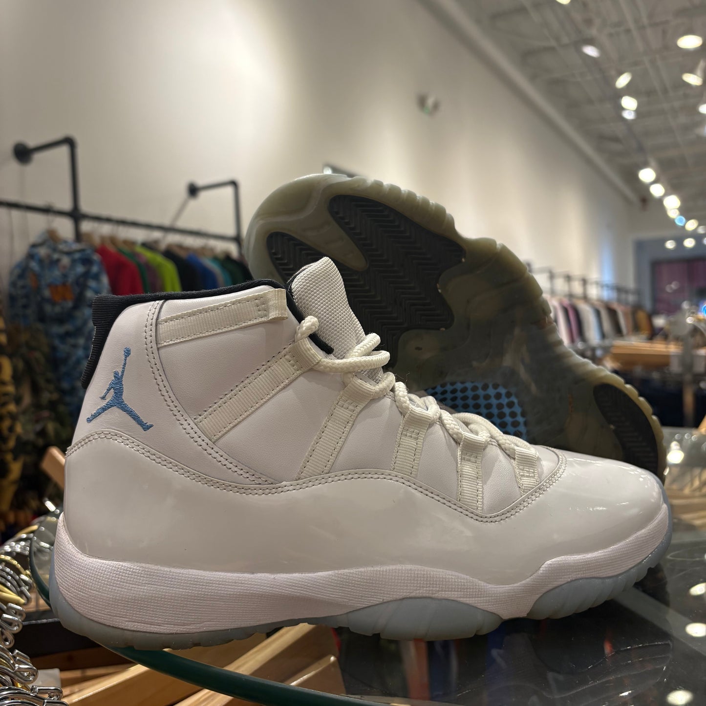 Jordan 11 Retro Legend Blue Used No Box