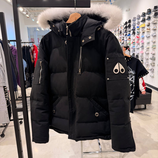 Moose knuckle Coat pre-owned