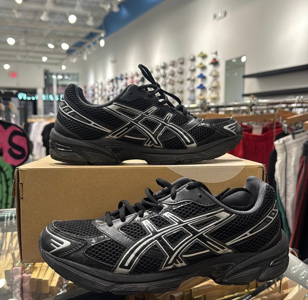 ASICS Black Pure Used With Box