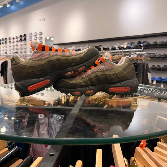 Nike air max 95 OG Total Orange used no box