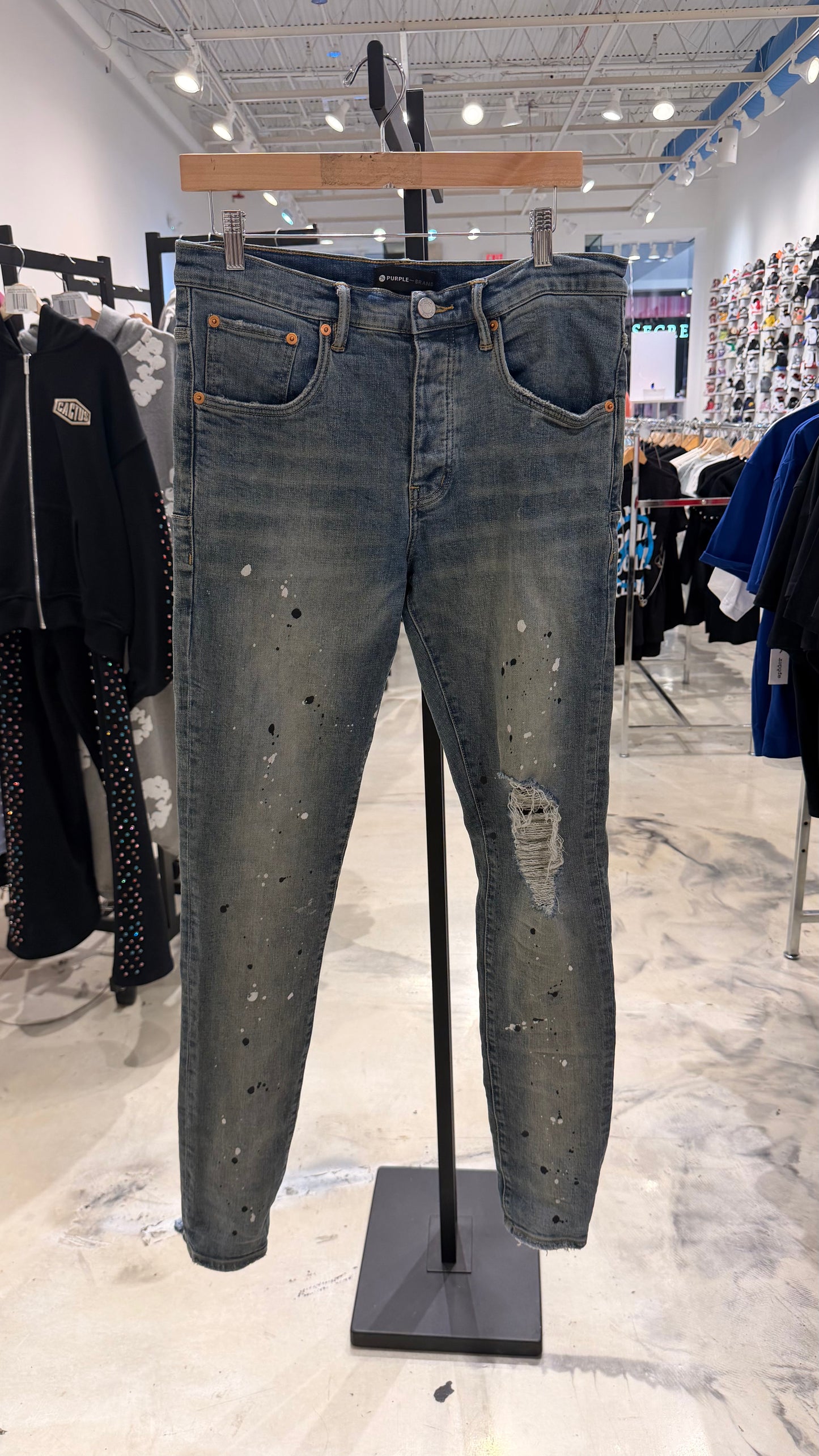 Purple Jeans W Back Tag PRE-OWNED