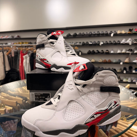 Jordan 8 Bugs Bunny Very Lightly Used