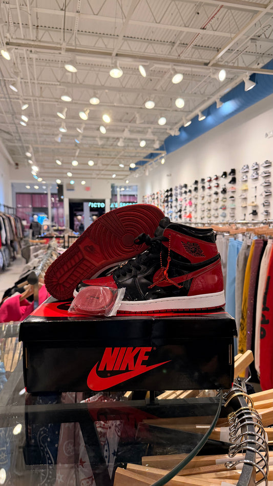 Jordan 1 patend Breds used with box