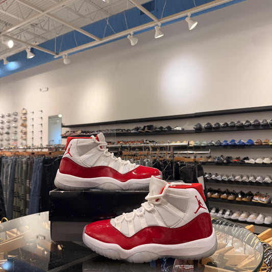 Jordan 11 Cherry USED W BOX