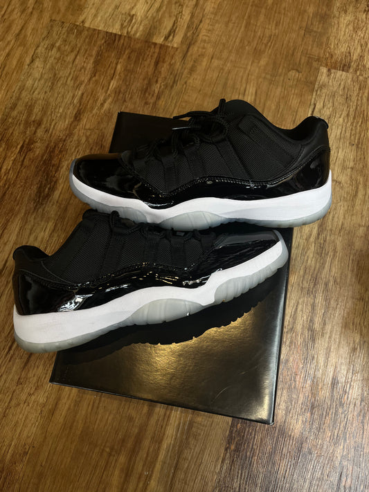 Jordan 11 Space Jam low PRE OWNED WITH BOX