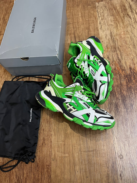 Balenciaga tracks pre-owned