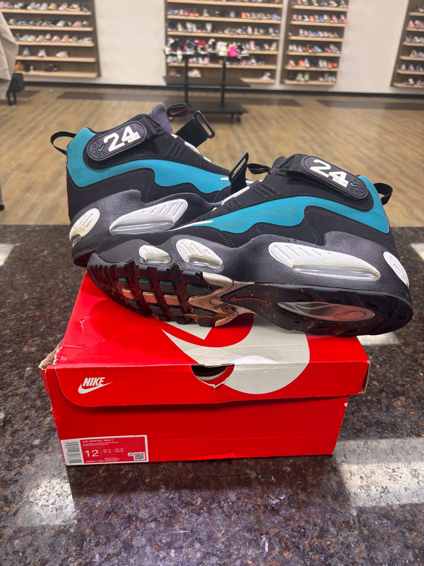 Nike air Griffey used with box